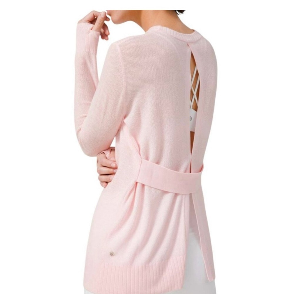 Lululemon sweater, pink size 8, never worn but no tags